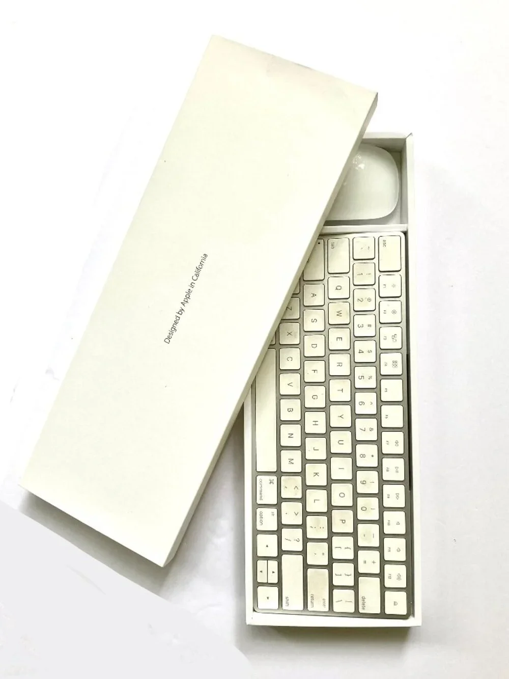 Apple Wireless Keyboard & Mouse Set w/ Original Box